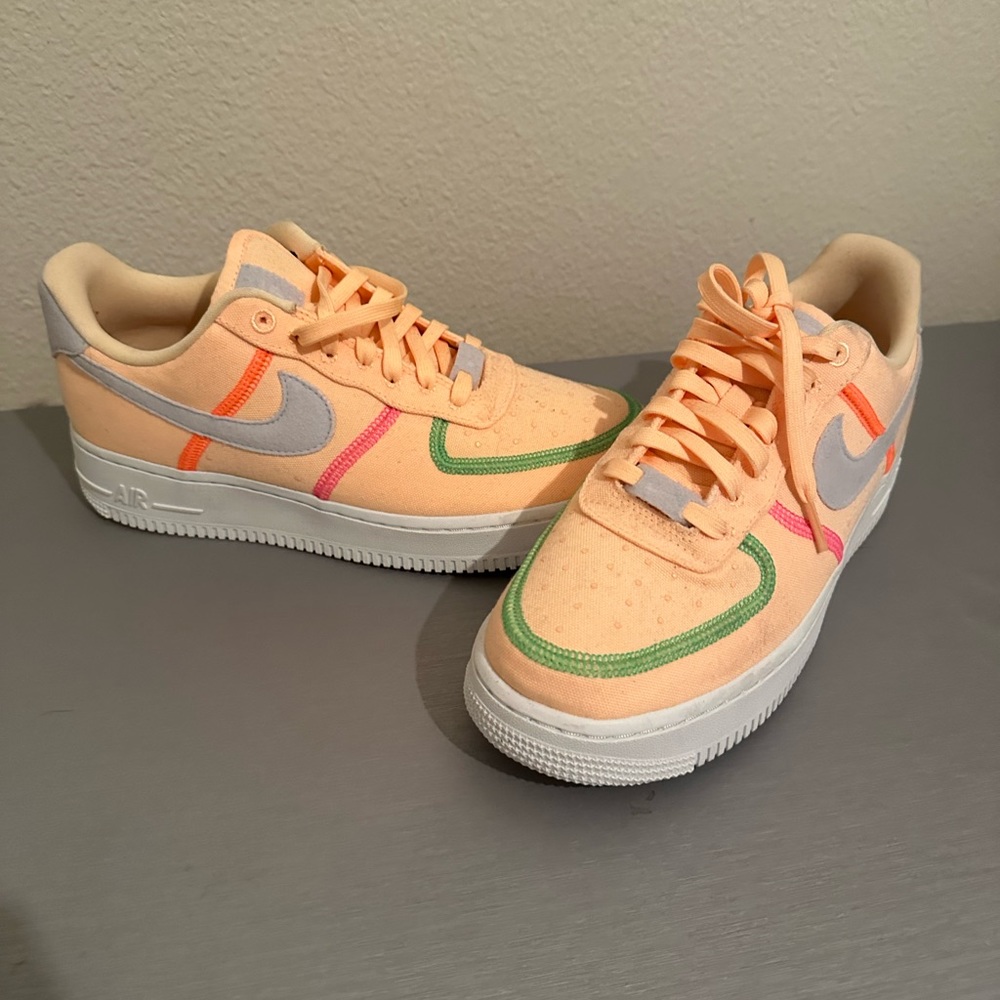 Nike Air Force 1